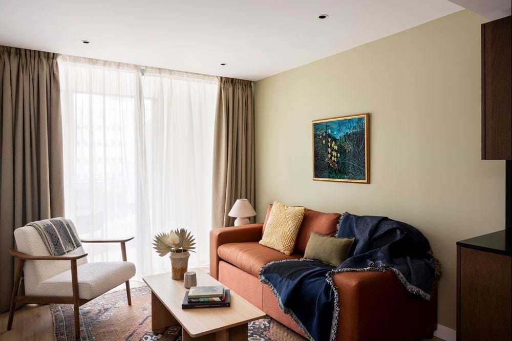 <p><a href="/en/london/landmark-pinnacle-apartments" target="_blank" rel="noopener noreferrer"></a><a href="/en/london/landmark-pinnacle-apartments" target="_blank" rel="noopener noreferrer">Cove - Landmark Pinnacle, London</a></p>