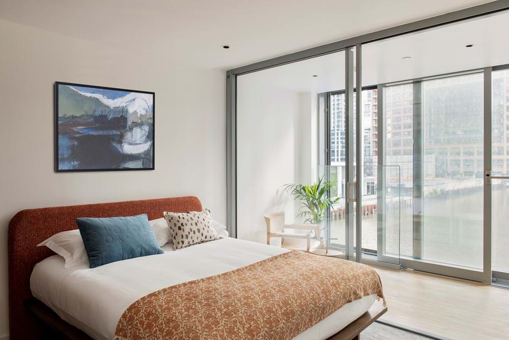 Cove - Landmark Pinnacle, Canary Wharf