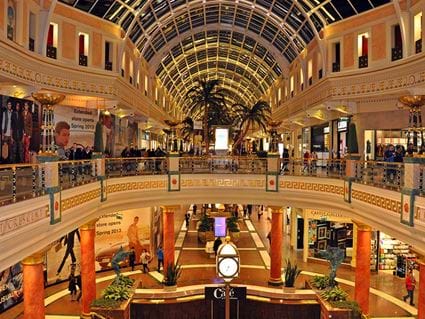 Trafford Centre: Piccadilly Neighbourhood, Manchester | Serviced Apartments, Cove